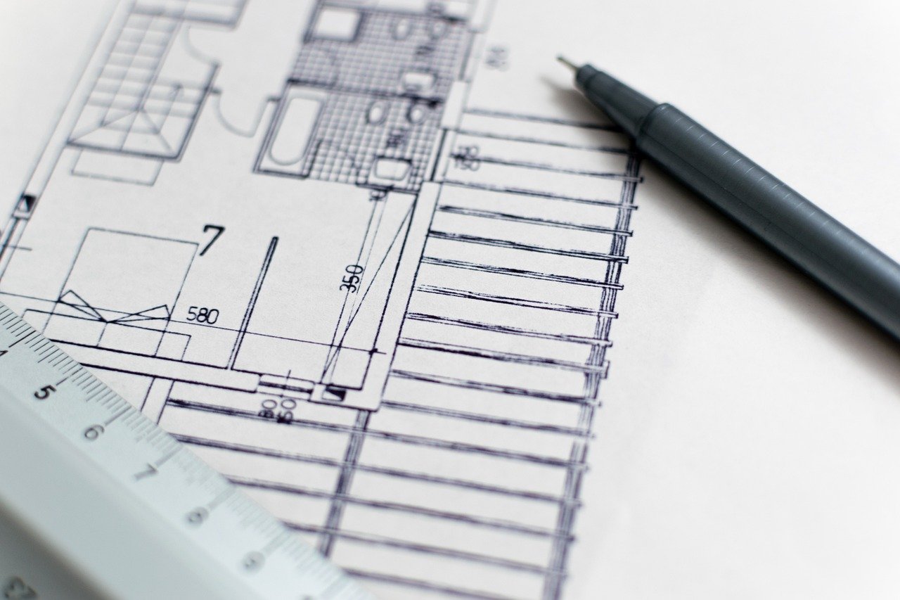 plan architectural avec stylo