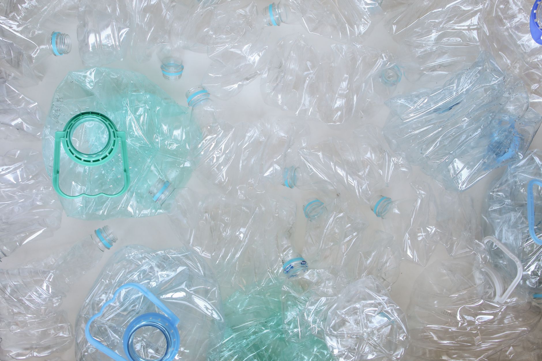 Consigne plastique : comment elle va impacter vos dépenses quotidiennes