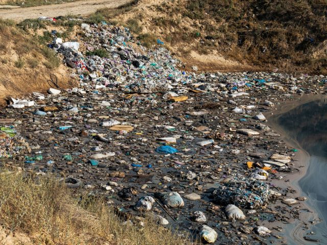 Plastique : l’impact caché qui pèse sur votre quotidien
