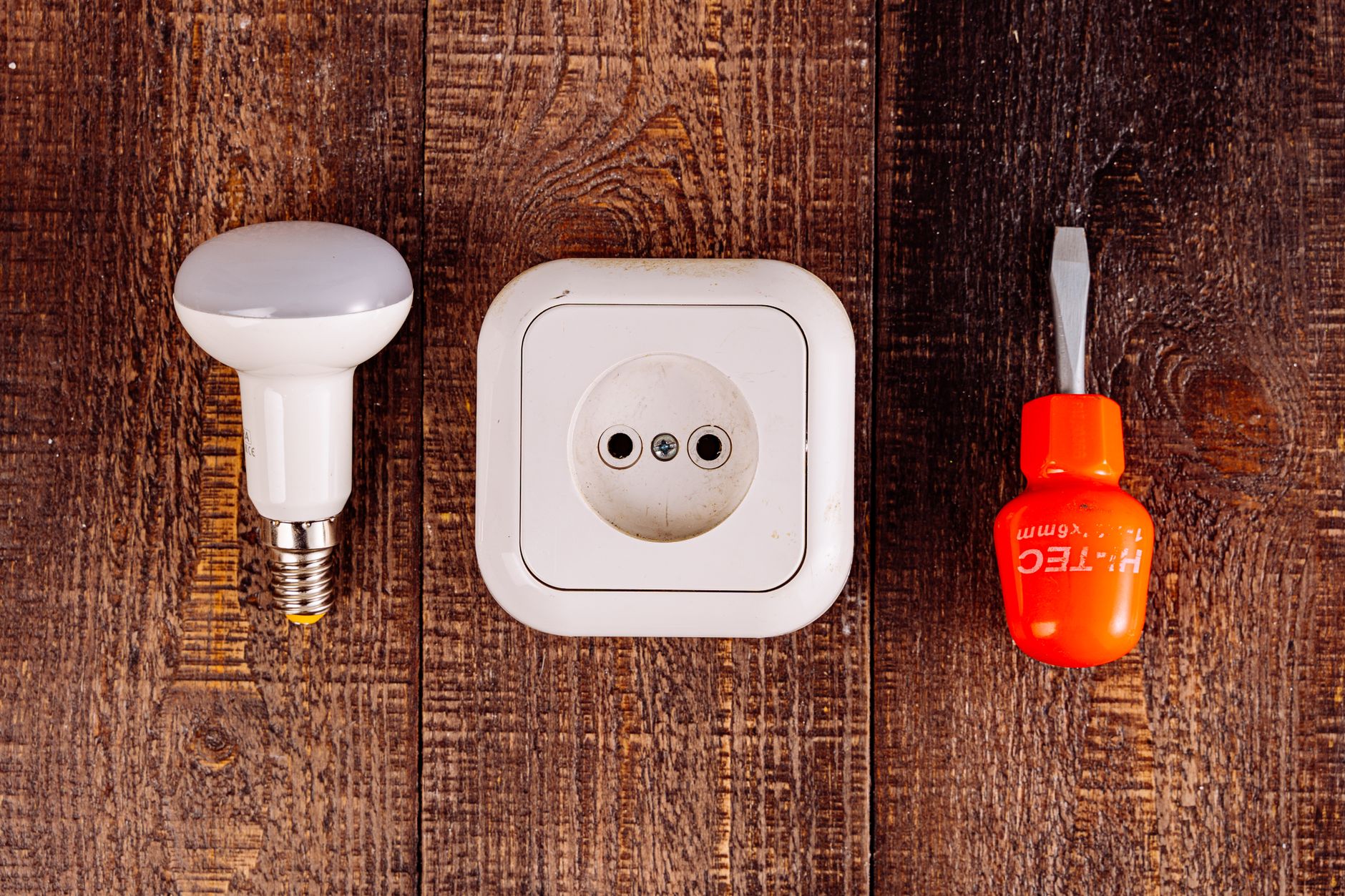 Philips Hue vs OSRAM : quel pont et quelles ampoules choisir ?