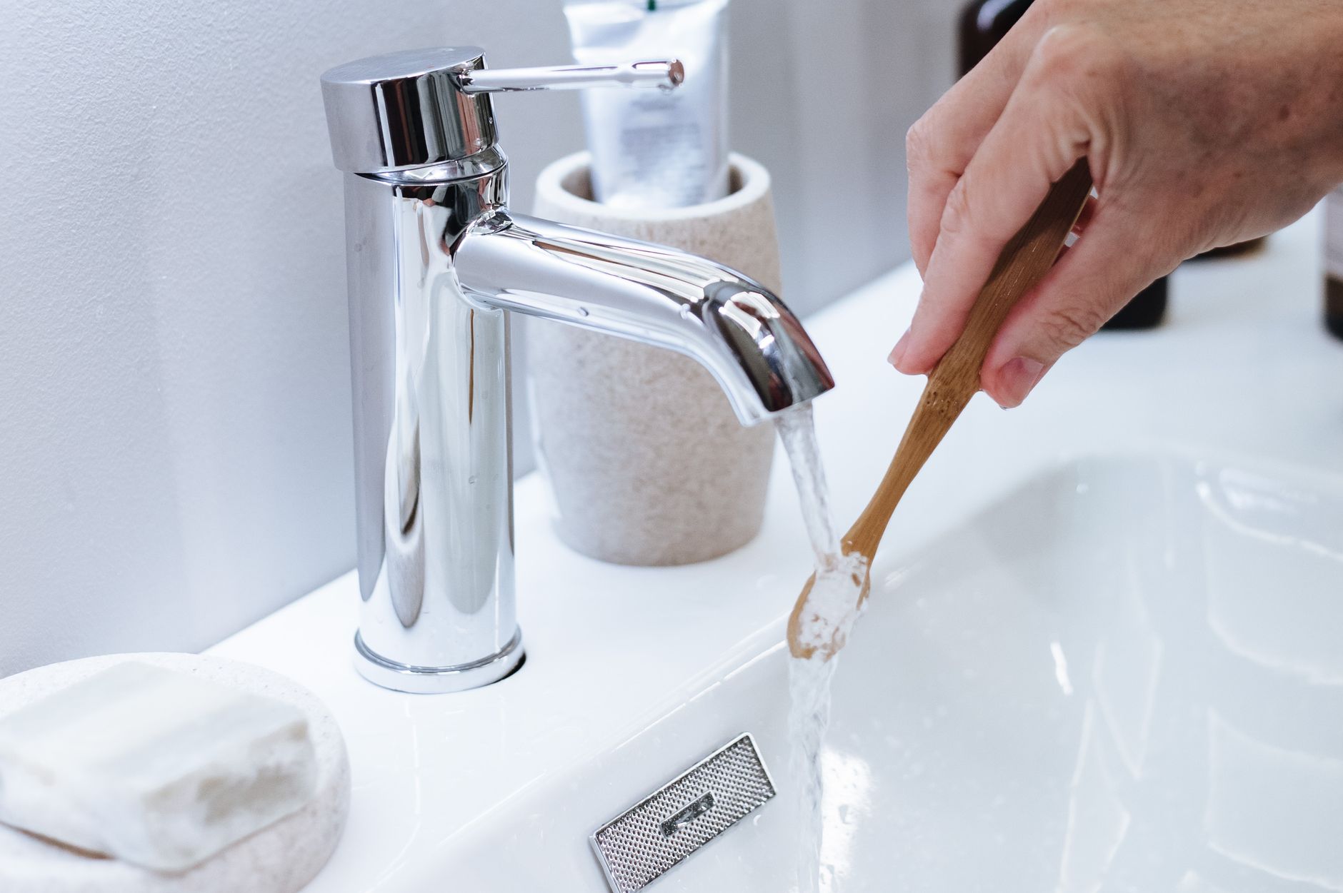 Réduire la consommation d'eau dans la maison : guide pratique