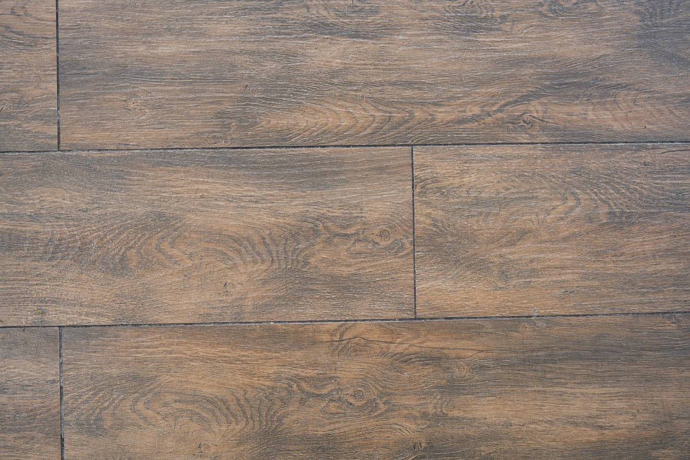Parquet contrecollé ou stratifié : quel sol choisir