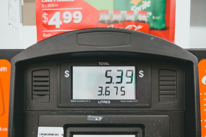 Hausse des prix de l&rsquo;essence : comment votre budget en pâtit