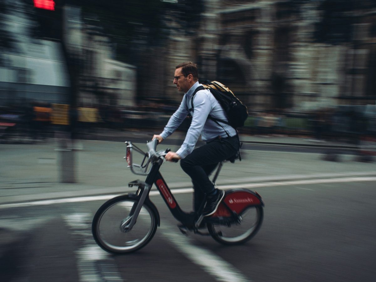 Quel vélo électrique pliant choisir pour trajets quotidiens